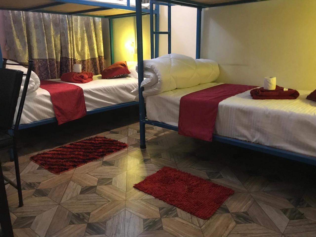 Aroma Tourist Hostel Покхара Екстер'єр фото