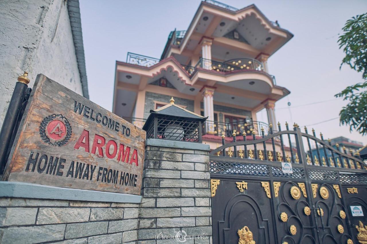 Aroma Tourist Hostel Покхара Екстер'єр фото