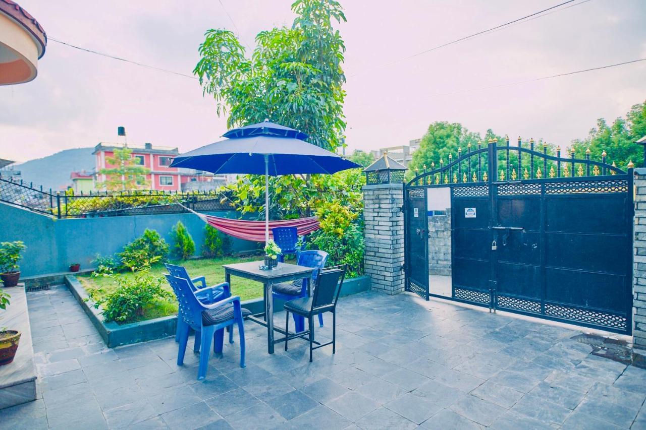 Aroma Tourist Hostel Покхара Екстер'єр фото
